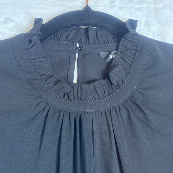 Express Feminine Victorian Ruffle Mock Neck Lace Cap Sleeve Blouse Black S NWT - Picture 4 of 13
